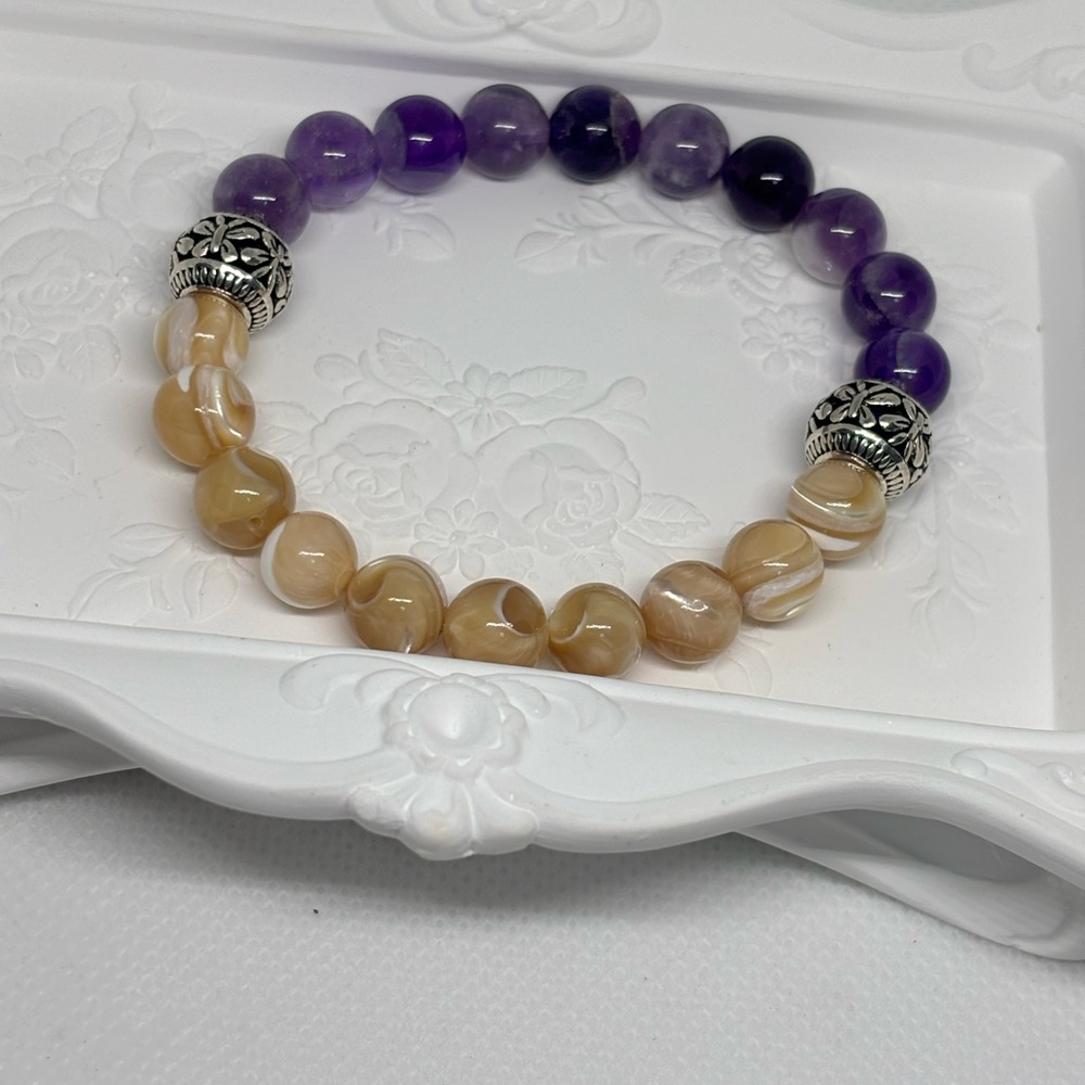 Amethyst and Margarita Snail Shell Fossil Bracelet - Picture 2 of 4